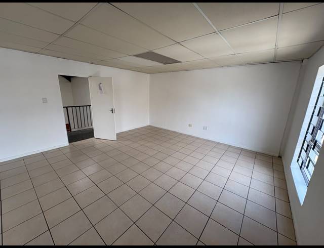 200M² WAREHOUSE TO LET IN ASLA PARK